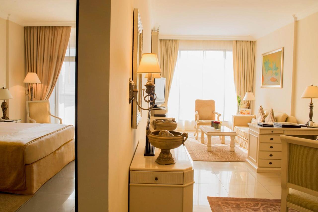 Mercure Hotel Apartments Dubai Barsha Heights מראה חיצוני תמונה