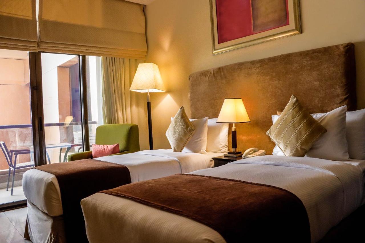 Mercure Hotel Apartments Dubai Barsha Heights מראה חיצוני תמונה