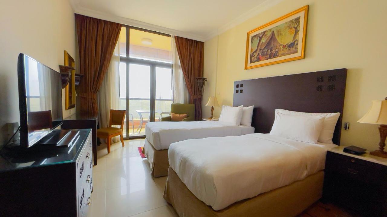 Mercure Hotel Apartments Dubai Barsha Heights מראה חיצוני תמונה