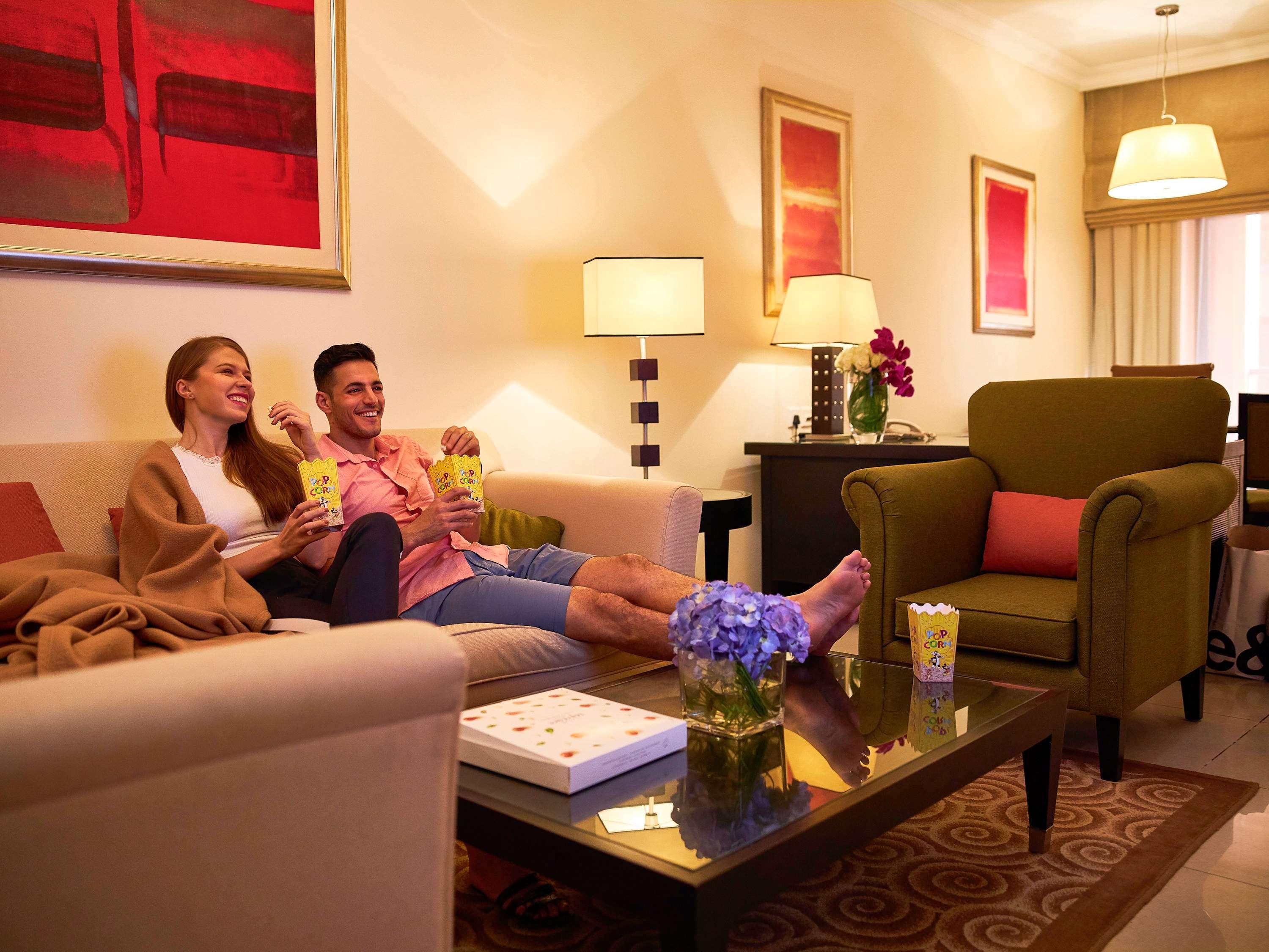 Mercure Hotel Apartments Dubai Barsha Heights מראה חיצוני תמונה