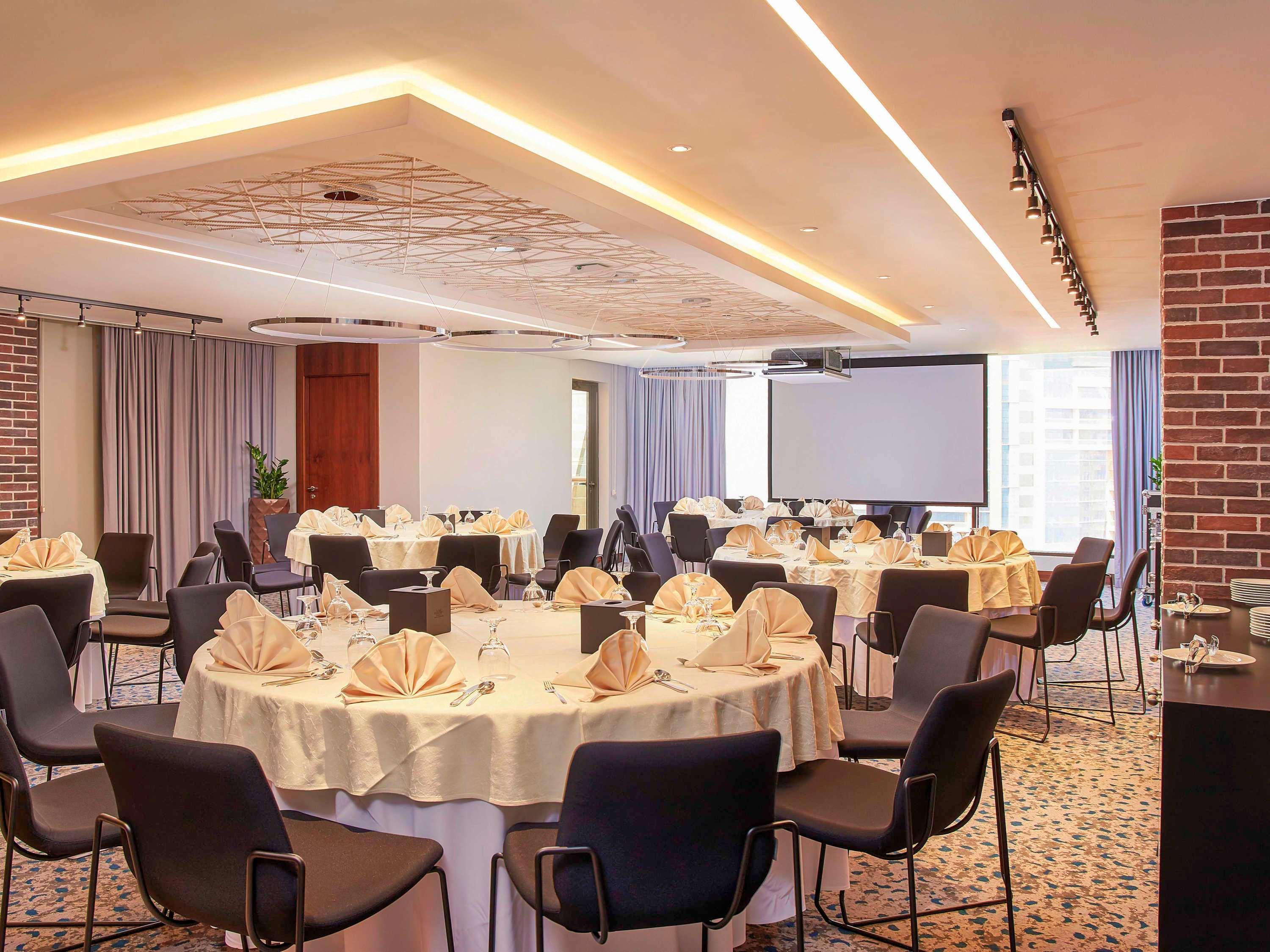 Mercure Hotel Apartments Dubai Barsha Heights מראה חיצוני תמונה