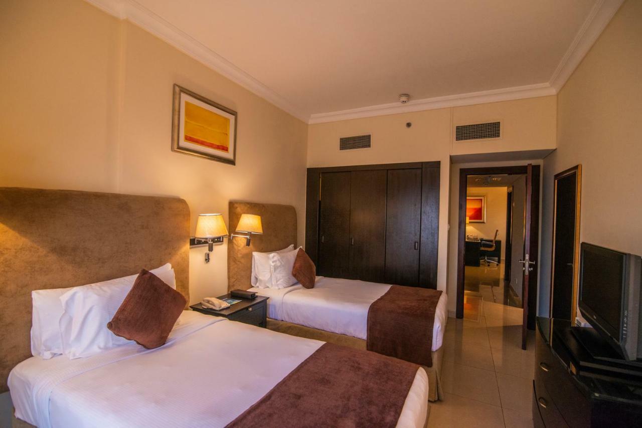 Mercure Hotel Apartments Dubai Barsha Heights מראה חיצוני תמונה